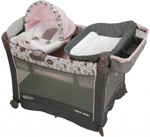Graco Pack 'n Play Playard with Cuddle Cove Premiere Rocking Seat - premium baby playpen india