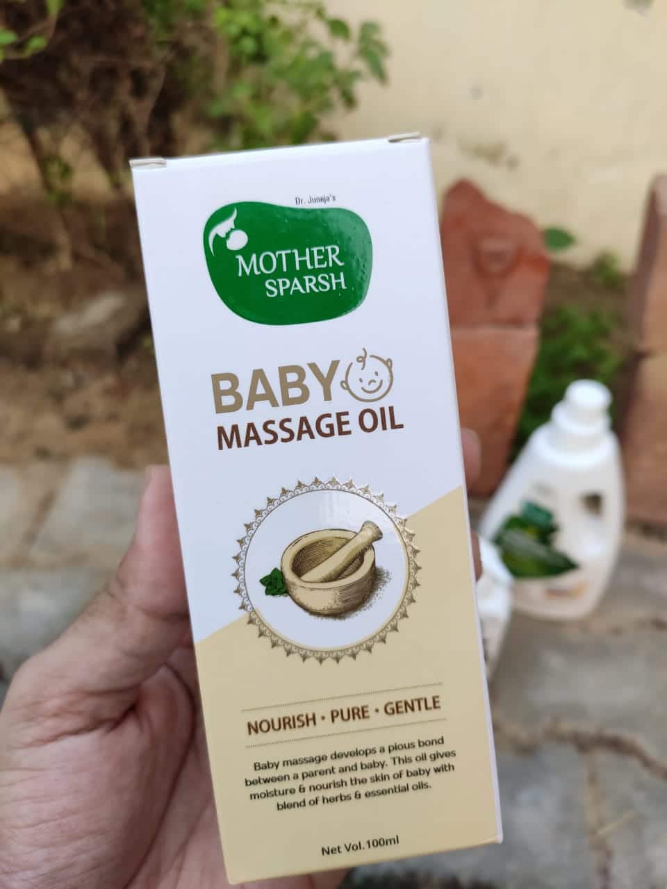 Mother Sparsh Ayurvedic Baby Massage Oil, 18 Herbal Extracts and Oils - Lajjalu, Tagar, Almond & Avocado Oil