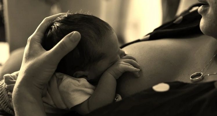 How do I Know my Baby is Full When Breastfeeding?