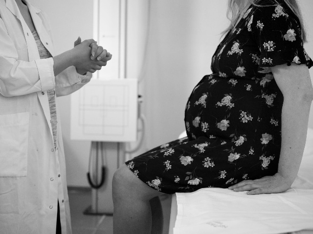 Pregnant woman - Time to Meet Doctor during pregnancy