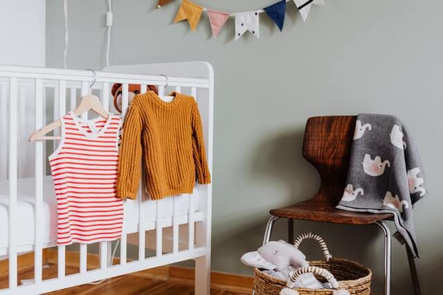 Is it Good to Give Your Baby's Used Clothes to Other Babies?